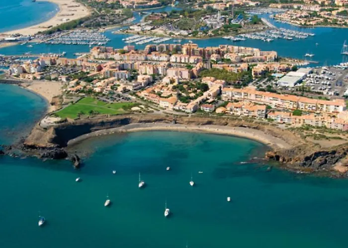 Bed and Breakfast Privee Independante, Piscine Agde